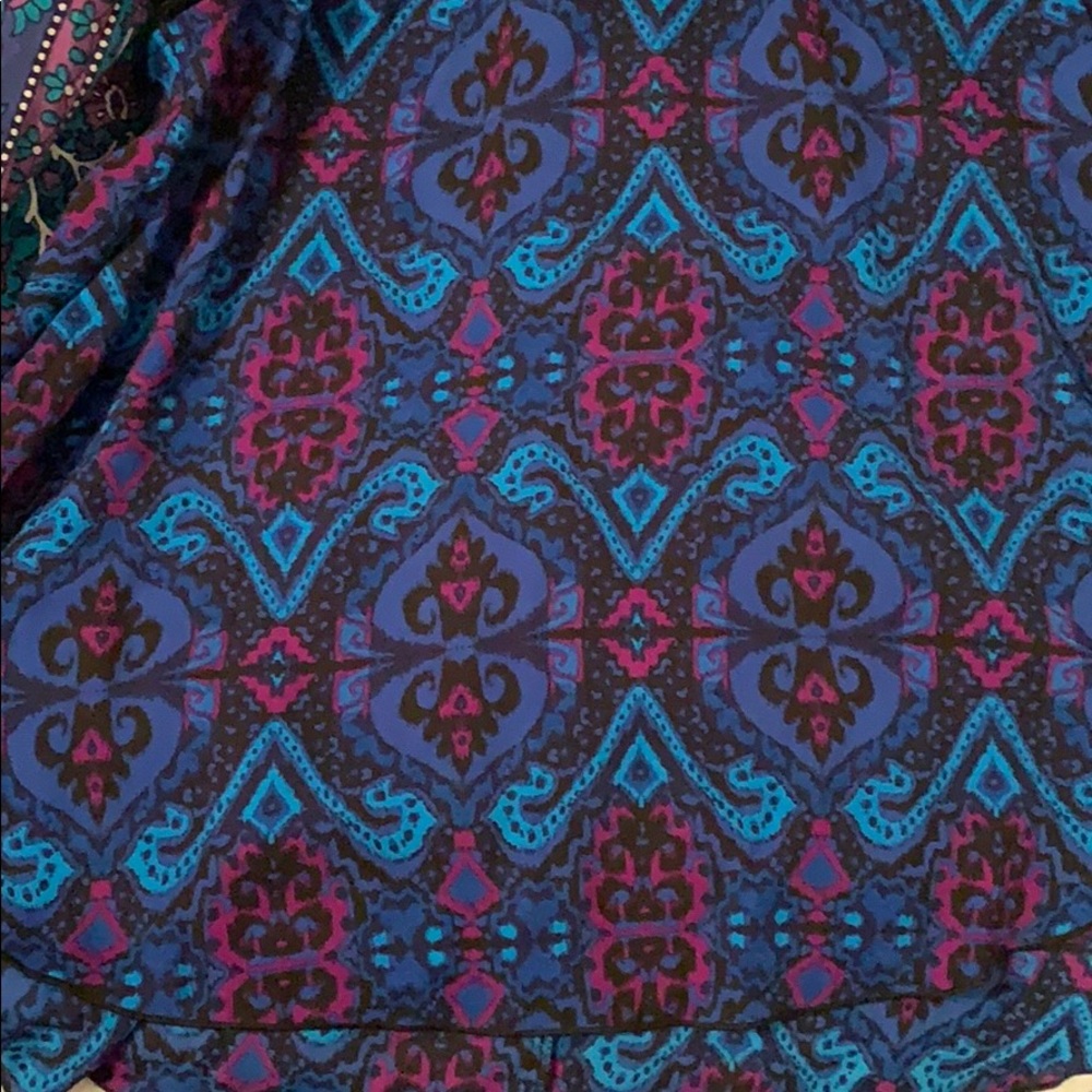 Express flowy patterned top - Picture 2 of 6